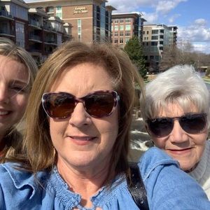 Meet your Posher, Tracy